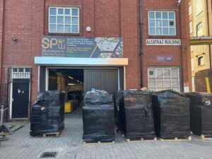 Amazon mixed return pallets